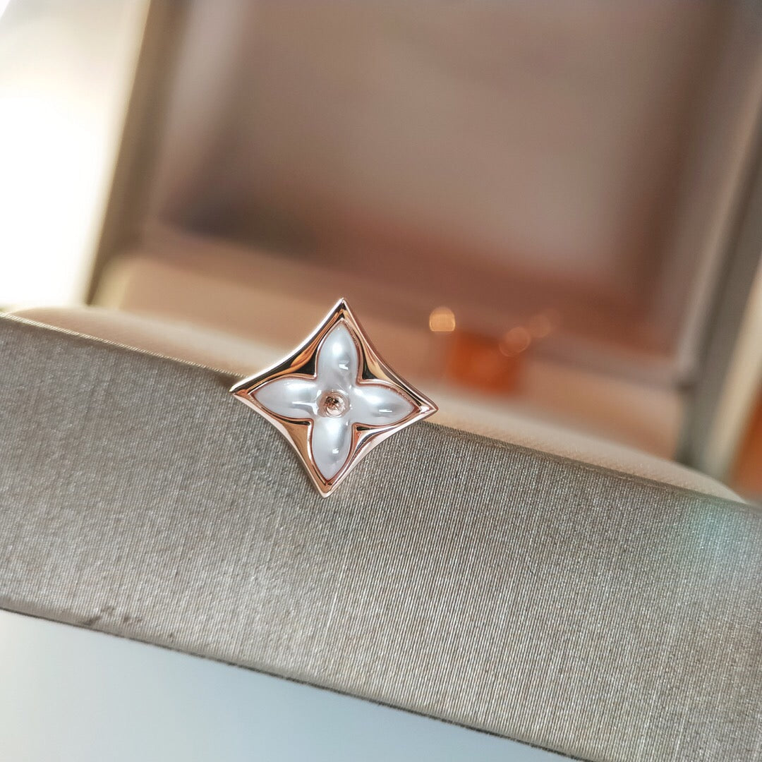 [✨ROSE✨]STAR MOP PINK GOLD EARRINGS