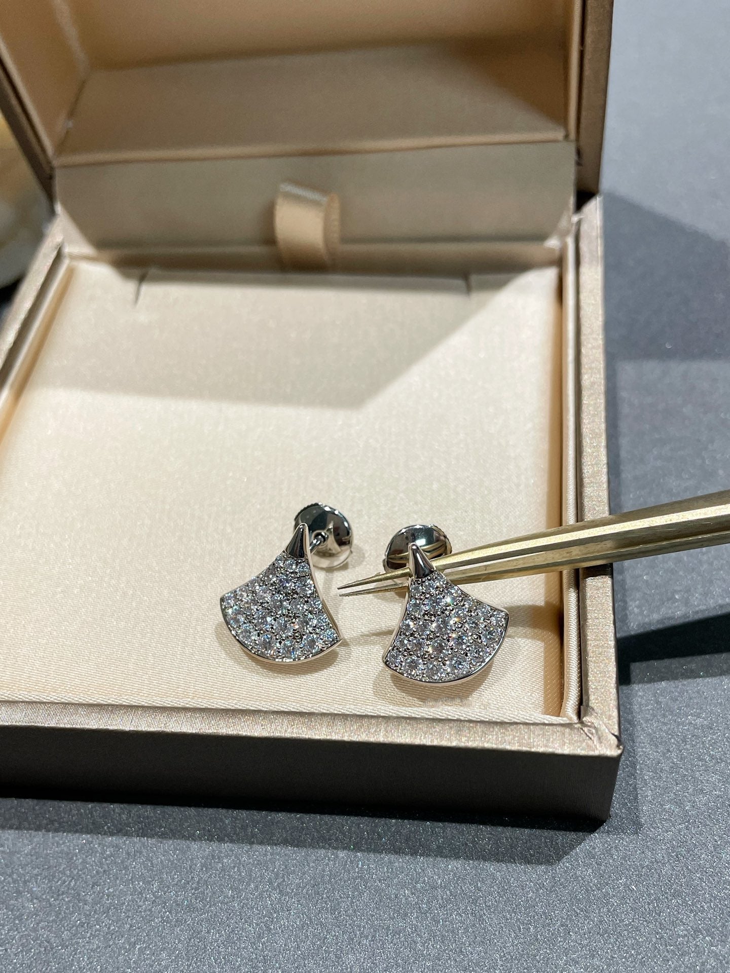 [✨ROSE✨]DREAM STUD EARRINGS DIAMOND