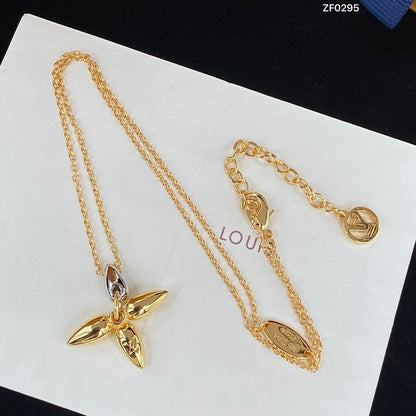 [✨ROSE✨]LOUISETTE PEDANT GOLD NECKLACE