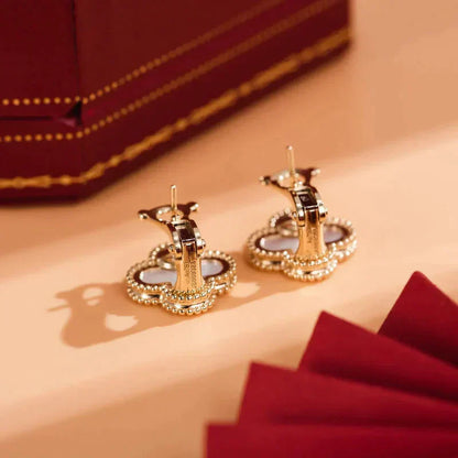 [✨ROSE✨]CLOVER MEDIUM 1 MOTIFS  WHITE MOP STUD EARRINGS