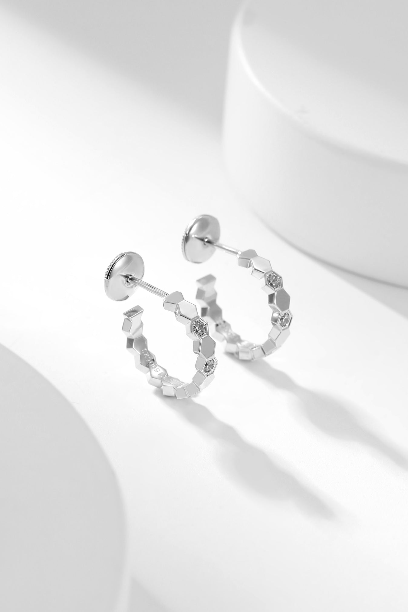 [✨ROSE✨]BEE LOVE DIAMOND HOOP EARRINGS