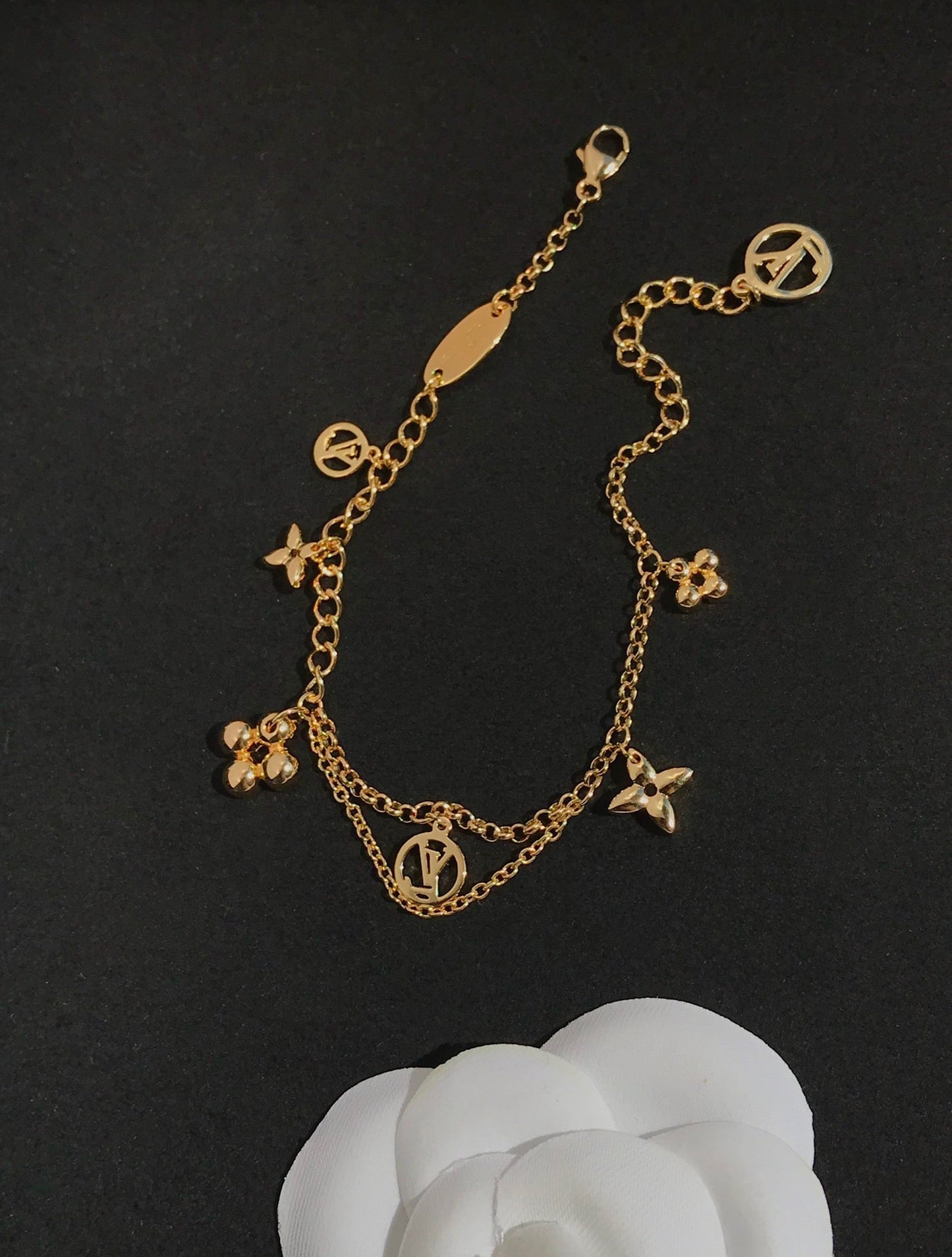 [✨ROSE✨]BLOOMING PINK GOLD MOP BRACELET