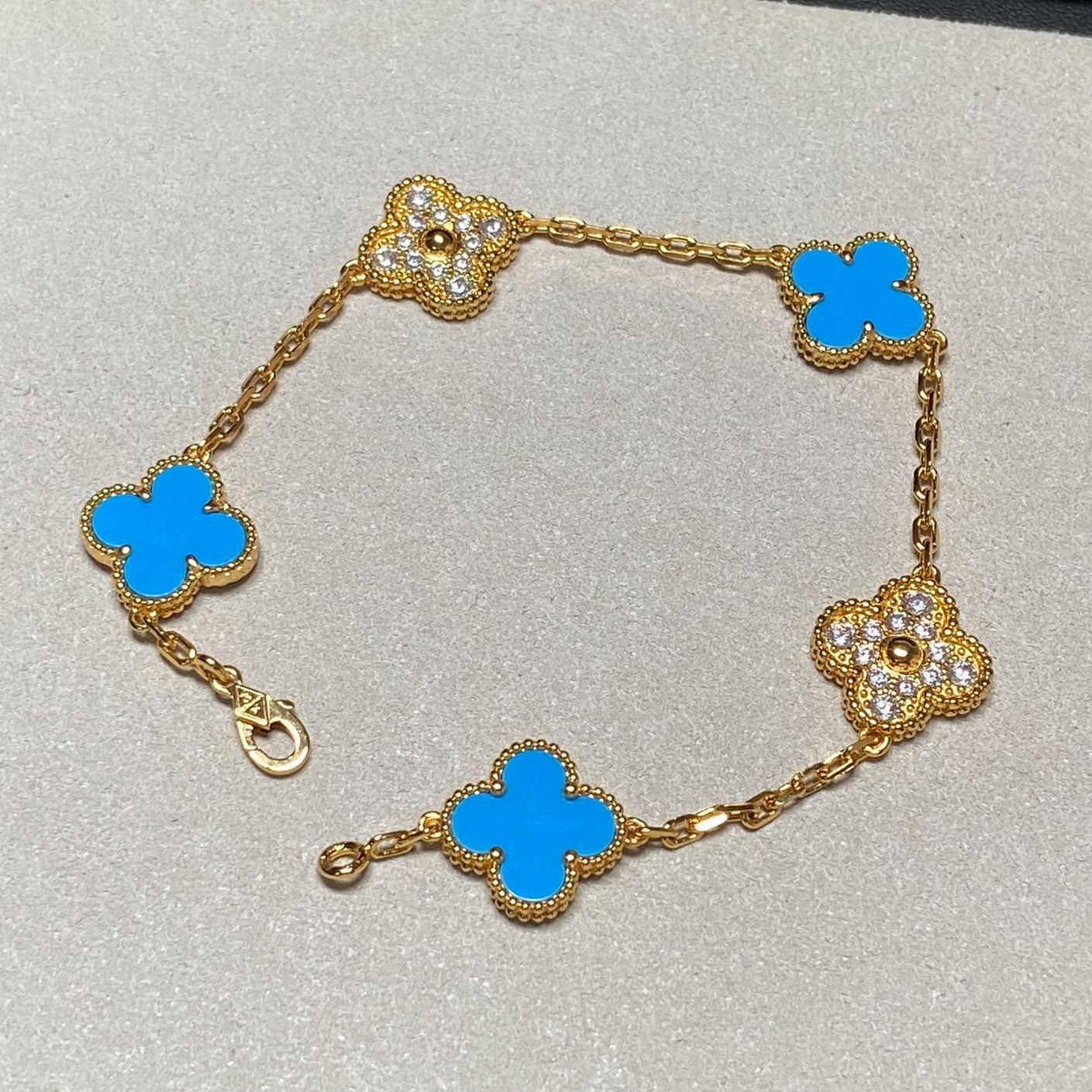 [✨ROSE✨]CLOVER 5 MOTIF BLUE CHALCEDONY DIAMOND GOLD BRACELET