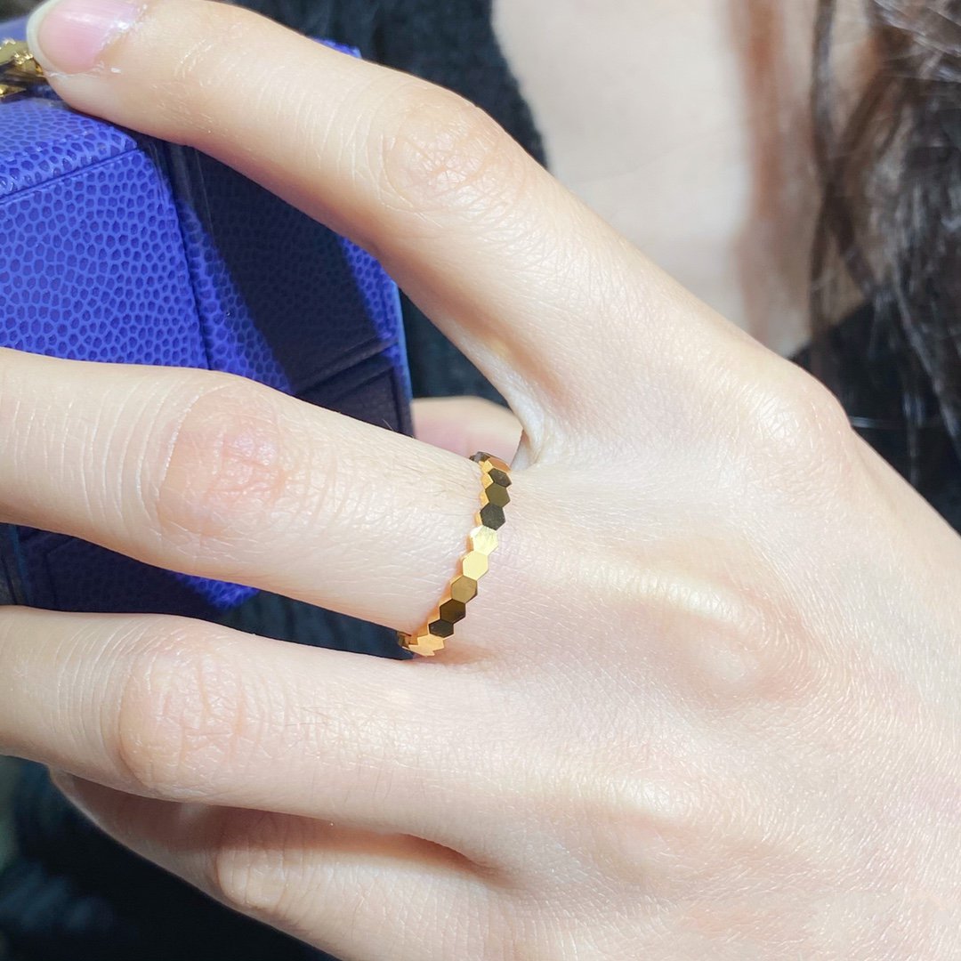 [✨ROSE✨]BEE LOVE SMALL RING