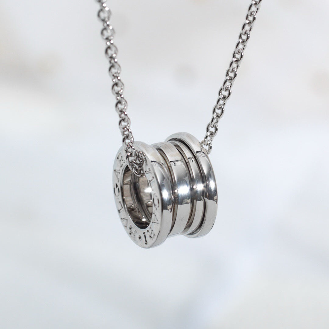 [✨ROSE✨]BV WITHOUT DIAMOND SPRING NECKLACE