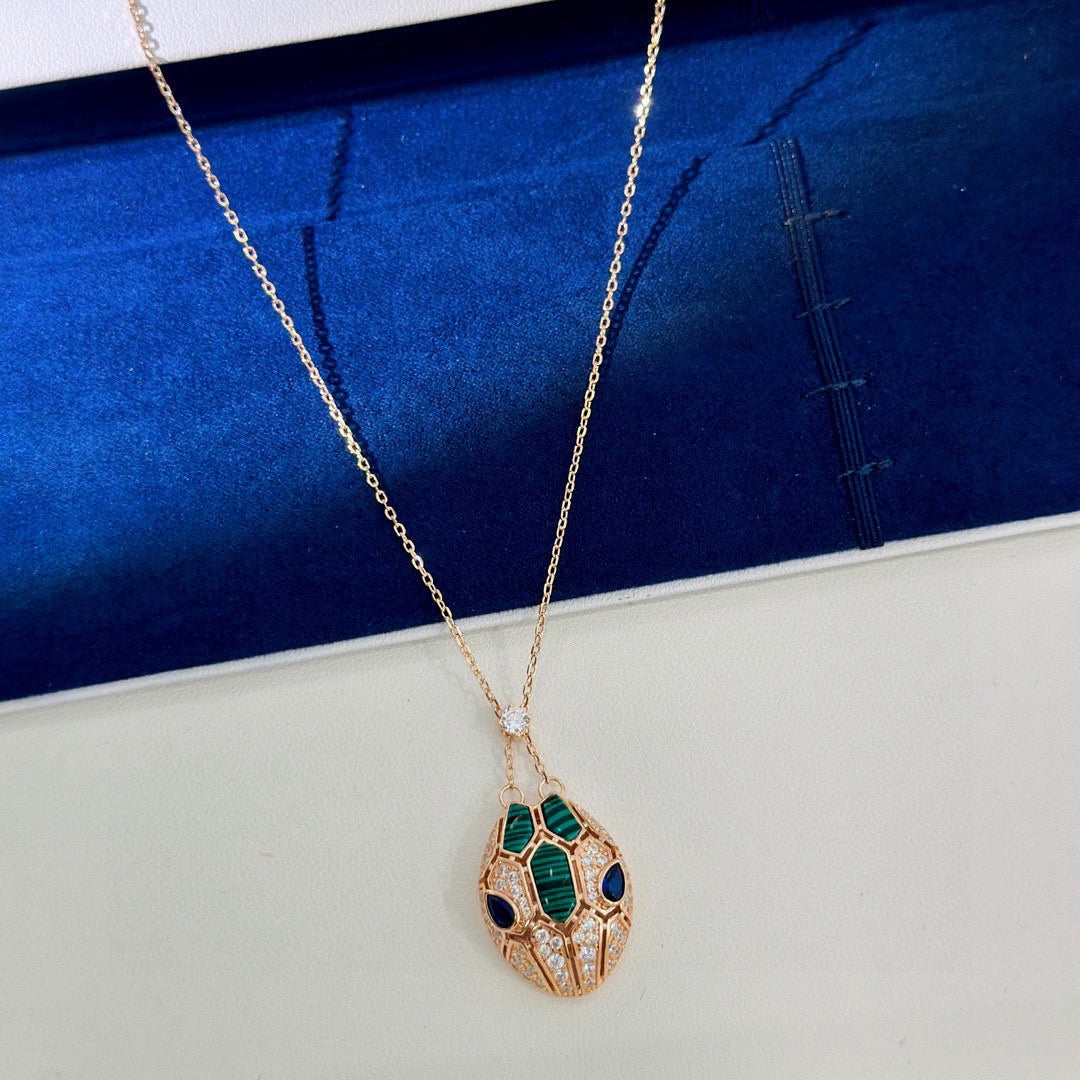 [✨ROSE✨ ]HAUTE COUTURE GOLDEN SERPENT HEAD NECKLACE