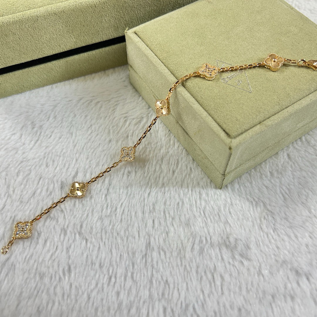 [✨ROSE✨]CLOVER 6 MOTIF DIAMOND LASER BRACELET