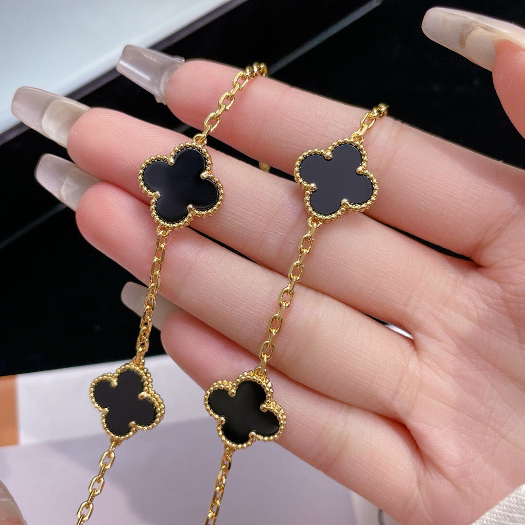 [✨ROSE✨]CLOVER 10 MOTIFS ONYX NECKLACE