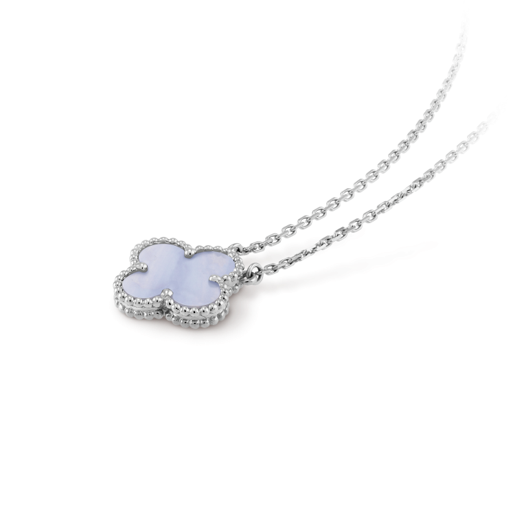 [✨ROSE✨]CLOVER 15MM BLUE CHALCEDONY NECKLACE SILVER