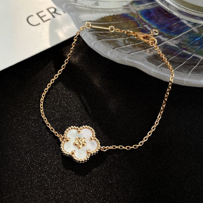 [✨ROSE✨]LUCKY WHITE MOP PLUM BLOSSOM  BRACELET