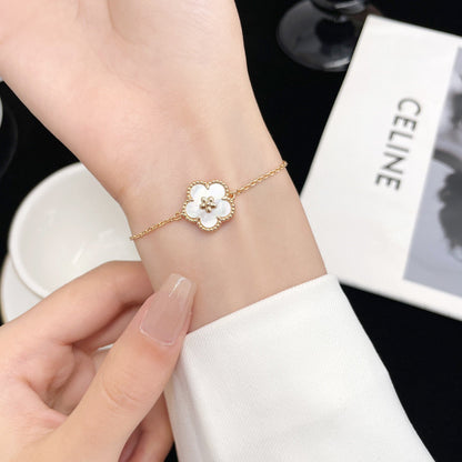 [✨ROSE✨]LUCKY WHITE MOP PLUM BLOSSOM  BRACELET