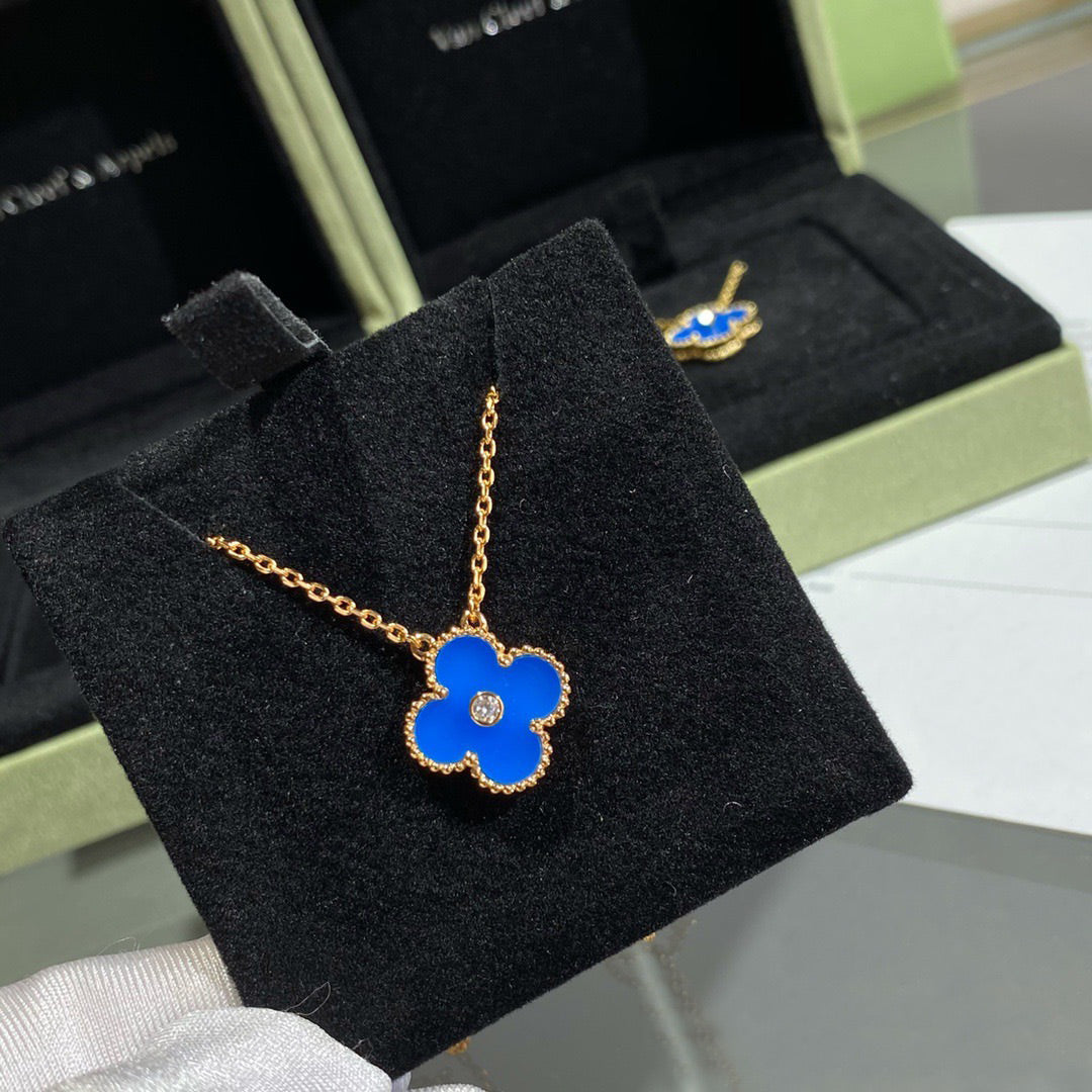 [✨ROSE✨]CLOVER 15MM DIAMOND AND BLUE AGATE NECKLACE
