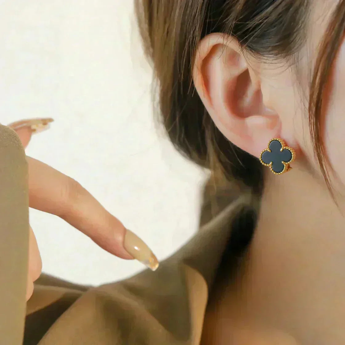 [✨ROSE✨]CLOVER MEDIUM 1 MOTIFS  ONYX STUD EARRINGS