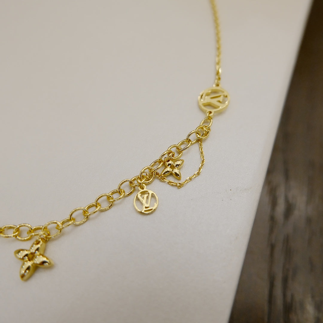 [✨ROSE✨]BLOOMING SUPPLE NECKLACE BRASS