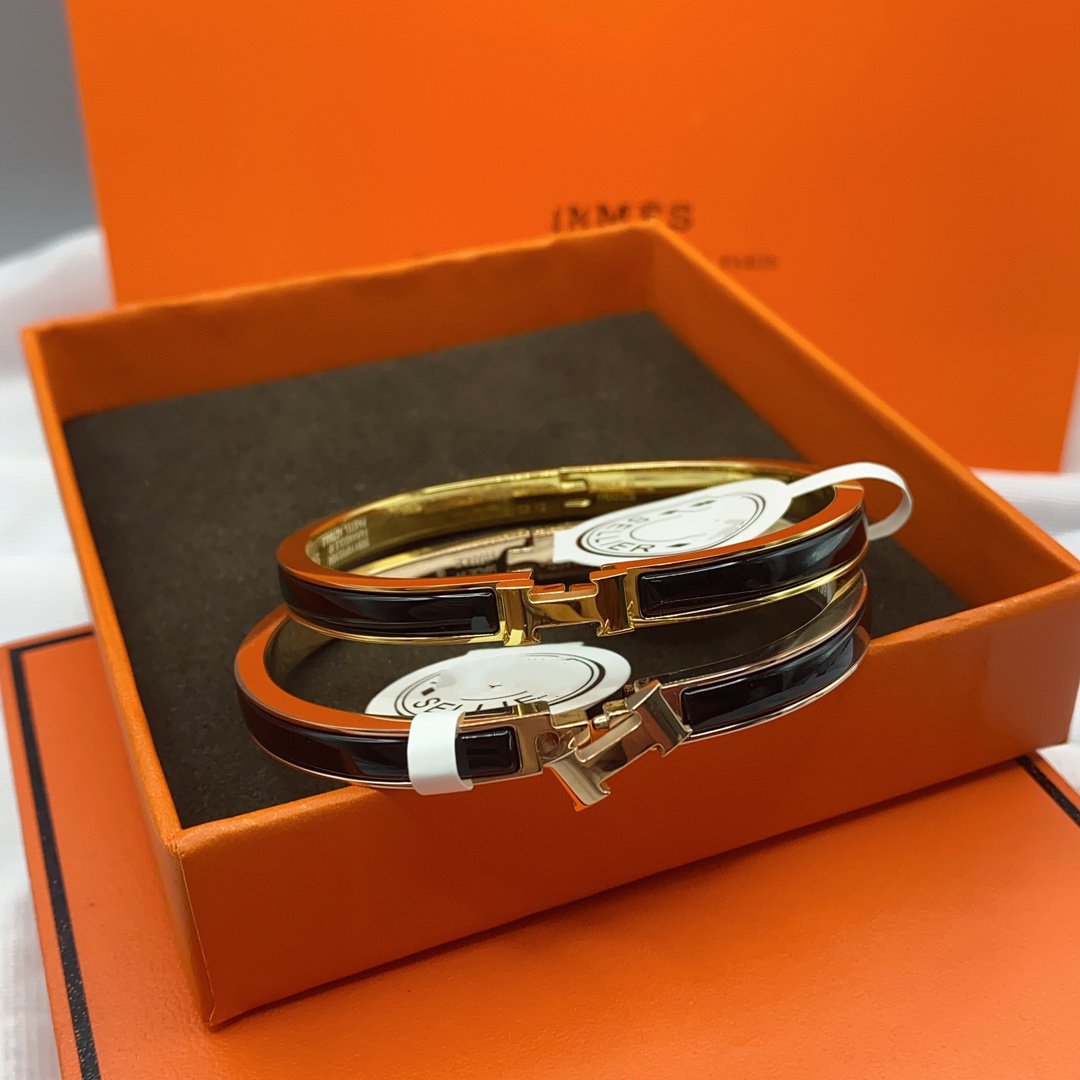 [✨ROSE✨]CLASSIC HM CLIC BLACK 8MM ENAMEL BRACELET