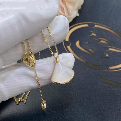 [✨ROSE✨]DREAM NECKLACE WHITE MOP GOLD 1 DIAMOND