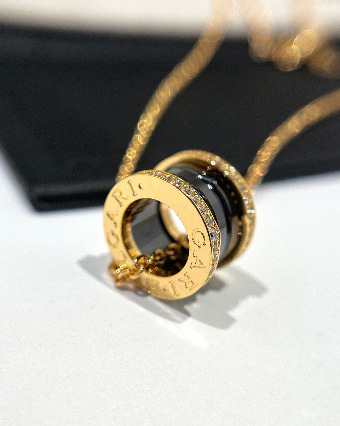 [✨ROSE✨]ZERO 1 BLACK CERAMIC DIAMOND PINK GOLD NECKLACE